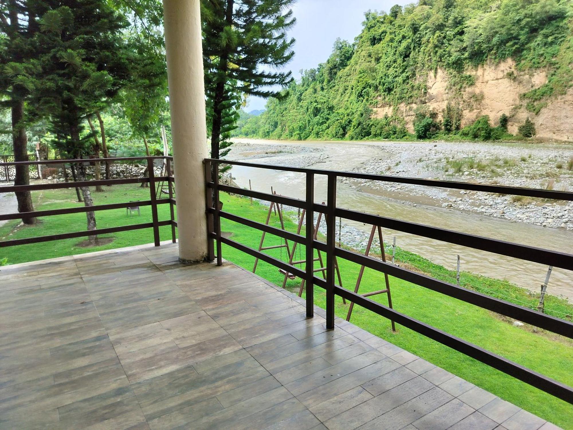 Bel-La Monde Hotel "Riverside" - Jim Corbett Garjia Zewnętrze zdjęcie