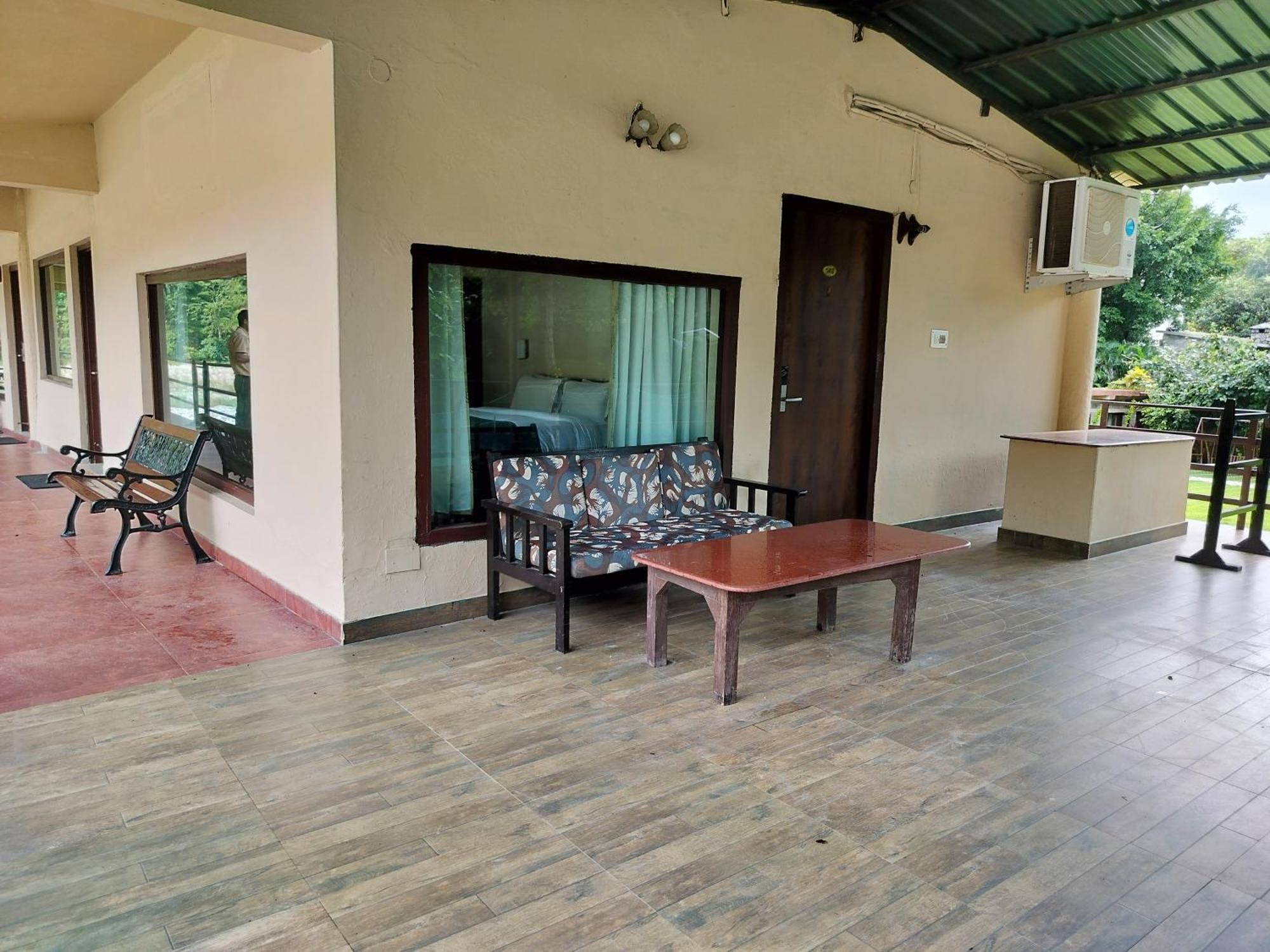 Bel-La Monde Hotel "Riverside" - Jim Corbett Garjia Zewnętrze zdjęcie