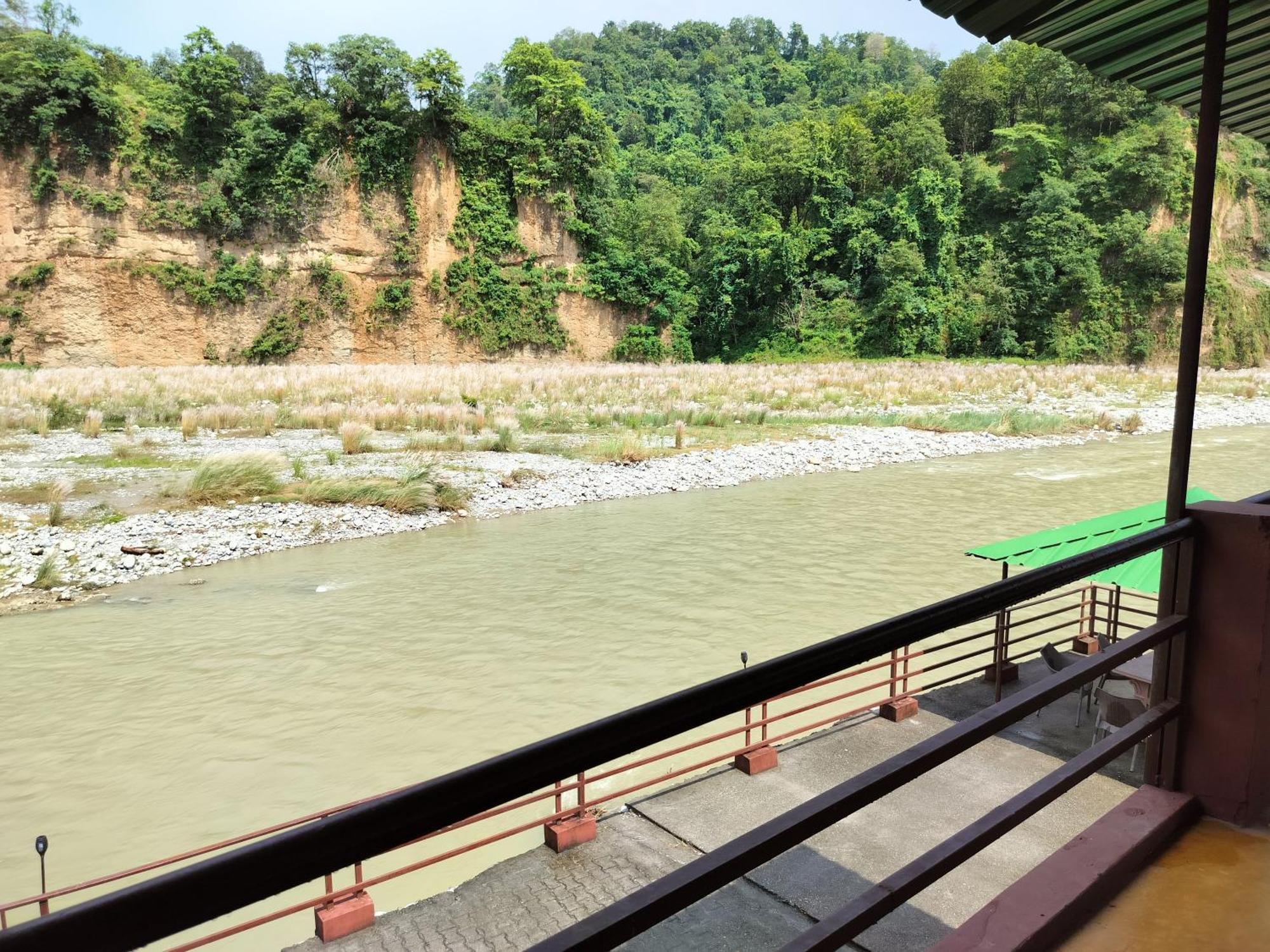 Bel-La Monde Hotel "Riverside" - Jim Corbett Garjia Zewnętrze zdjęcie