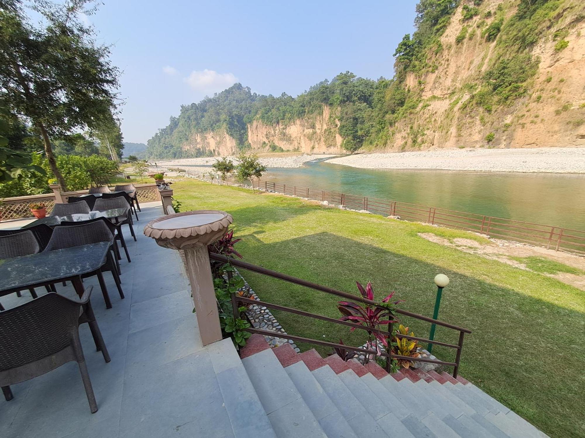 Bel-La Monde Hotel "Riverside" - Jim Corbett Garjia Zewnętrze zdjęcie