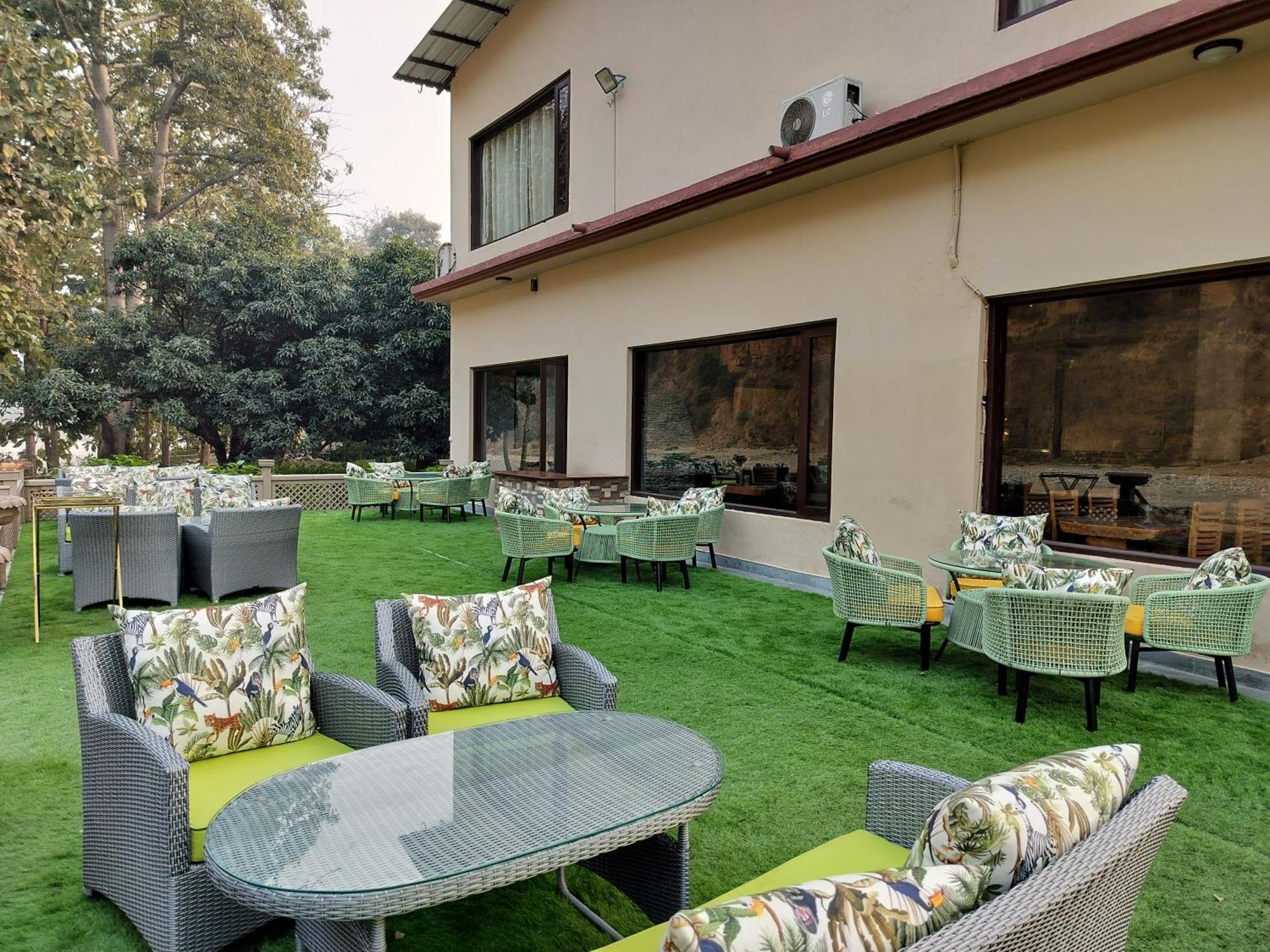 Bel-La Monde Hotel "Riverside" - Jim Corbett Garjia Zewnętrze zdjęcie