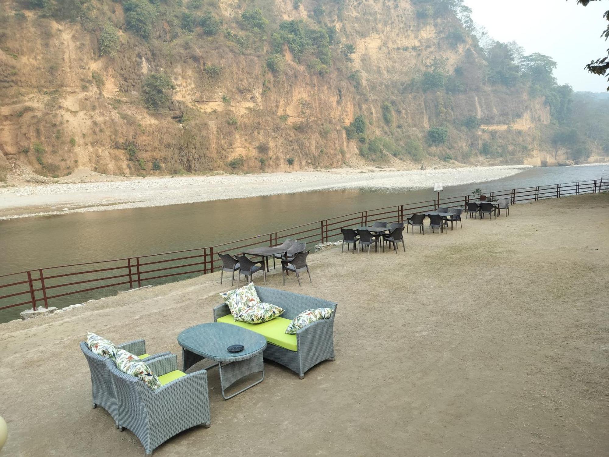 Bel-La Monde Hotel "Riverside" - Jim Corbett Garjia Zewnętrze zdjęcie