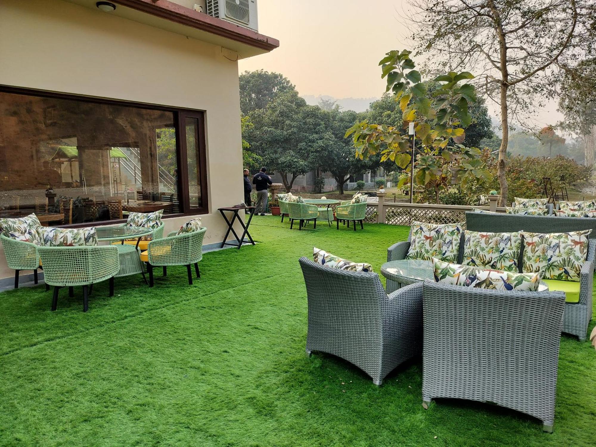 Bel-La Monde Hotel "Riverside" - Jim Corbett Garjia Zewnętrze zdjęcie